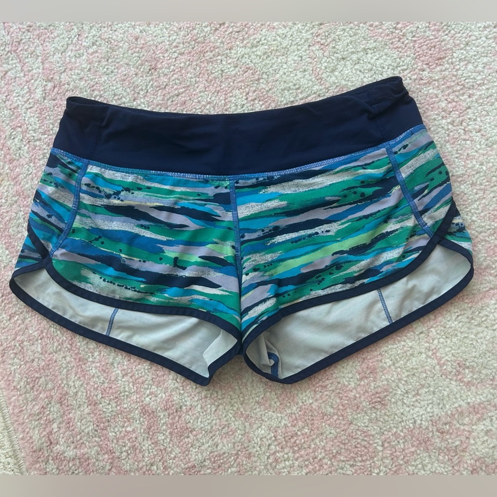 Lululemon speed up shorts 2.5”